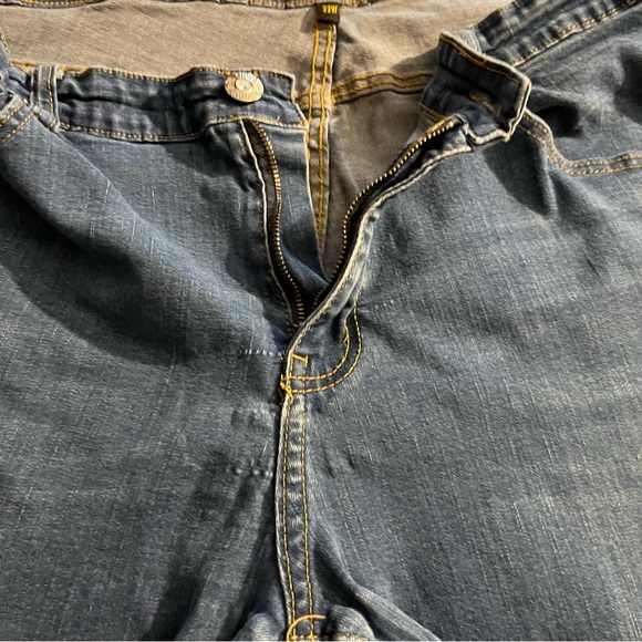 Blue DKIN Stretch Skinny / Straight Leg Jeans, Medium Wash, Size 22W - Picture 3 of 13